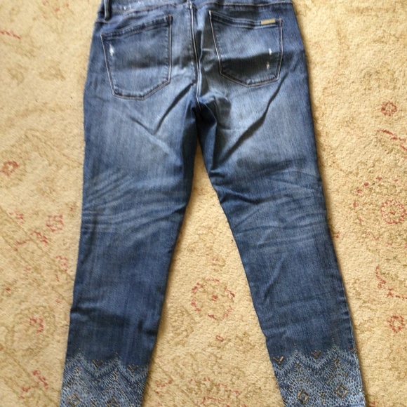 WHBM Embellished Hem The Skinny Crop Jeans sz 10 EUC - Picture 7 of 9